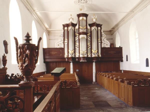 Saaxumhuizen int richting orgel